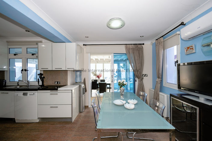 Image No.6-3 Bed Villa for sale