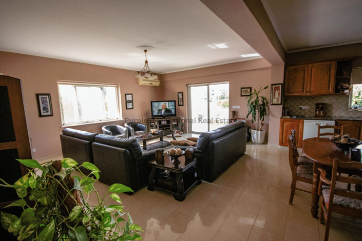 Image No.13-Villa de 4 chambres à vendre à Kiti