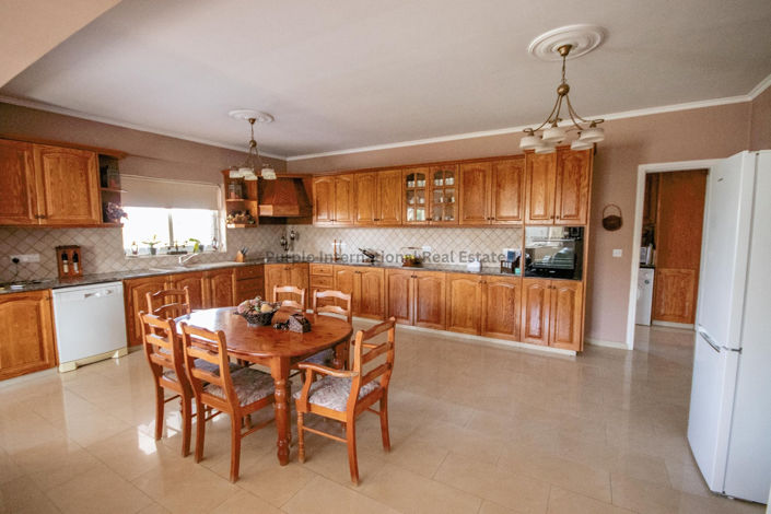 Image No.14-Villa de 4 chambres à vendre à Kiti