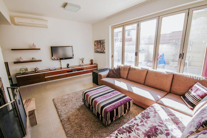 Image No.7-Villa de 4 chambres à vendre à Tersefanou