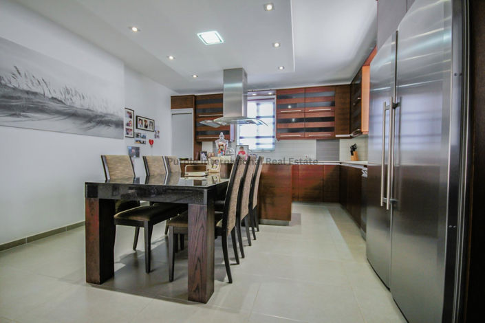 Image No.8-Villa de 4 chambres à vendre à Tersefanou