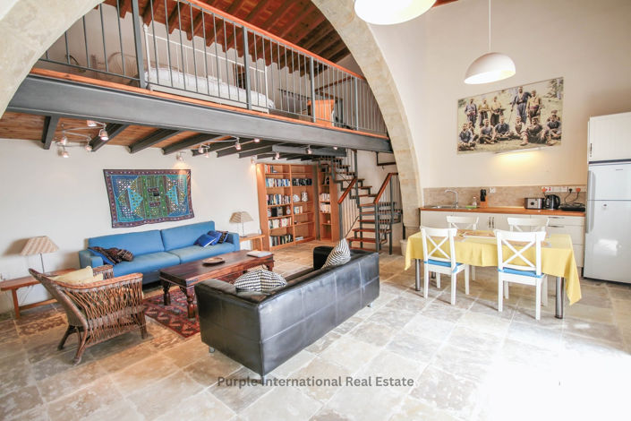 Image No.1-4 Bed House for sale