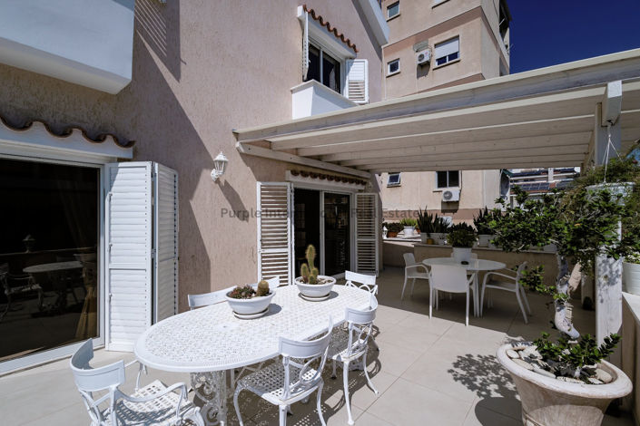 Image No.3-Villa de 7 chambres à vendre à Faneromeni