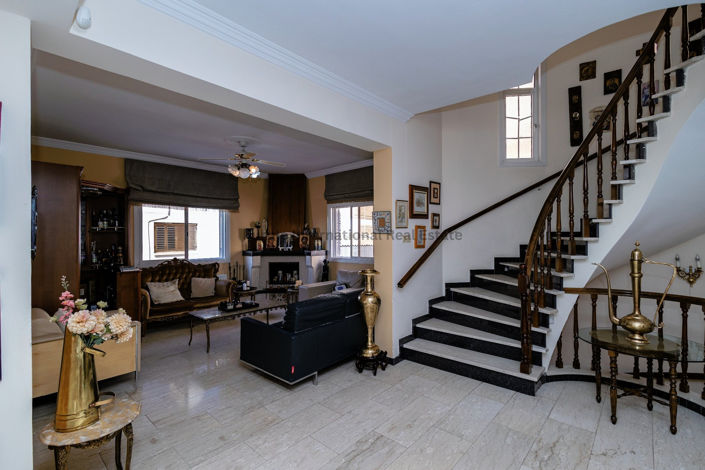 Image No.8-Villa de 7 chambres à vendre à Faneromeni