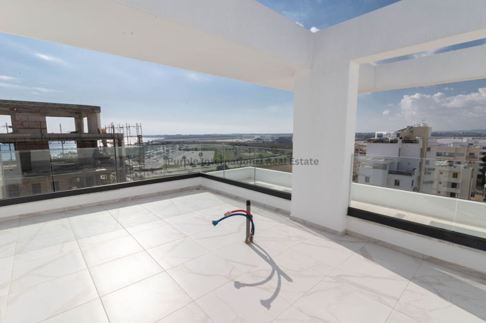 Image No.26-2 Bed Apartment for sale