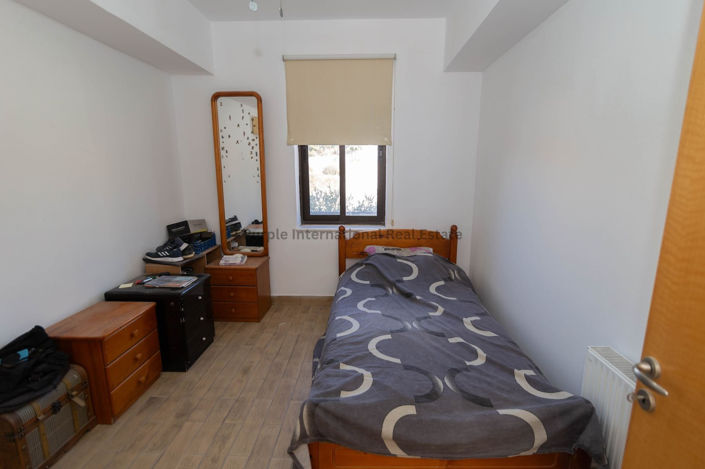 Image No.19-7 Bed House for sale