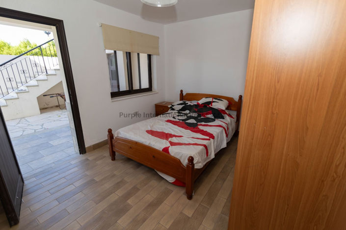 Image No.31-7 Bed House for sale