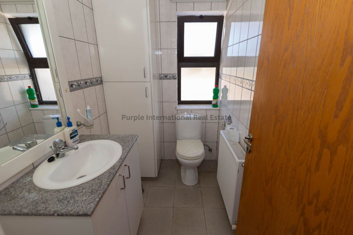 Image No.35-7 Bed House for sale