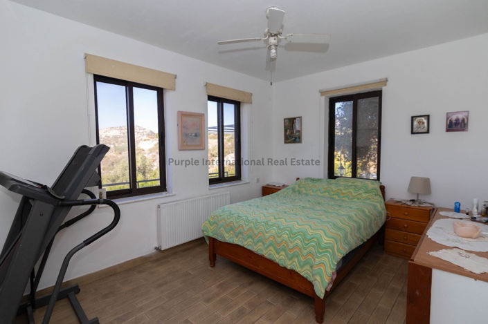 Image No.6-7 Bed House for sale