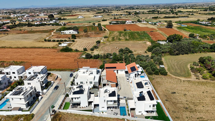 Image No.8-3 Bed Villa for sale
