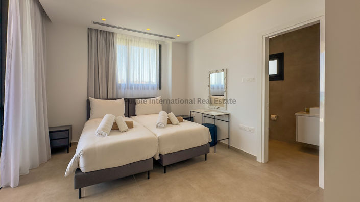 Image No.25-4 Bed Villa for sale