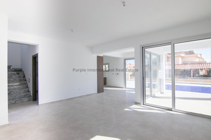 Image No.4-Villa de 4 chambres à vendre à Kapparis