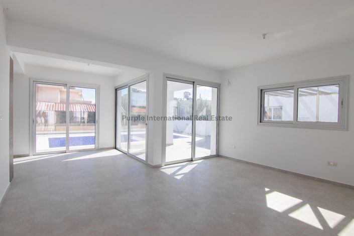 Image No.6-Villa de 4 chambres à vendre à Kapparis