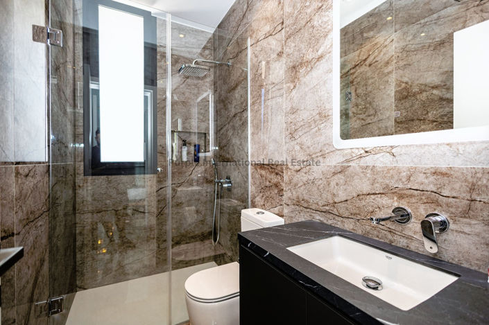 Image No.27-5 Bed Villa for sale