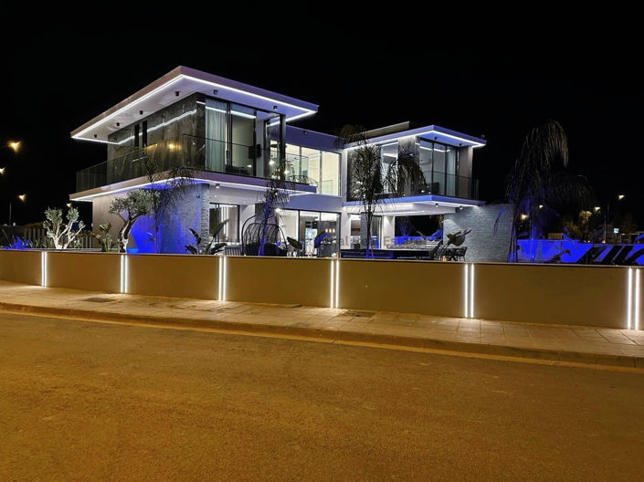 Image No.34-5 Bed Villa for sale