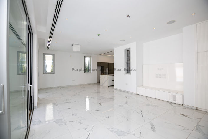 Image No.4-5 Bed Villa for sale