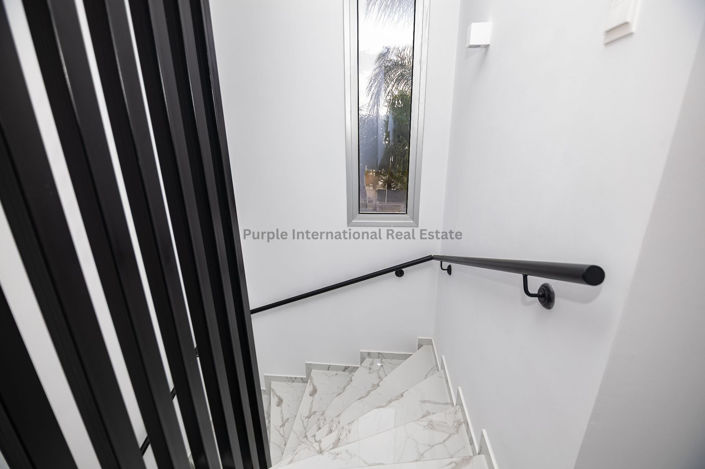 Image No.13-3 Bed Villa for sale