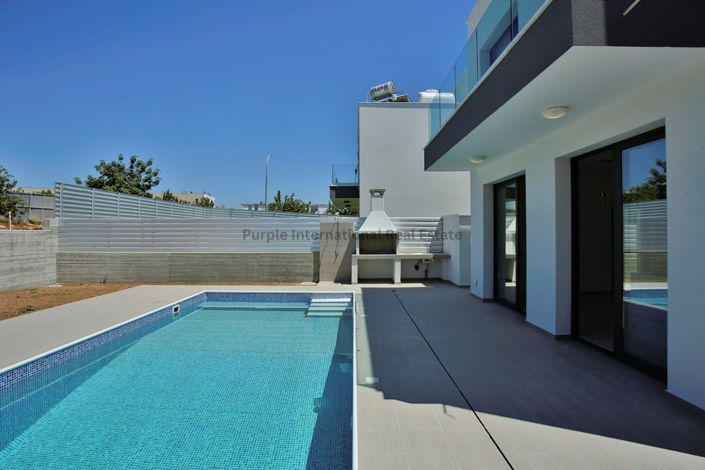 Image No.3-3 Bed Villa for sale