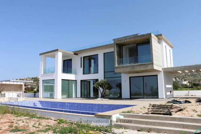 Image No.1-4 Bed Villa for sale