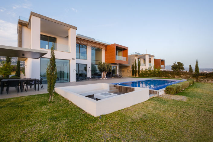 Image No.26-8 Bed Villa for sale
