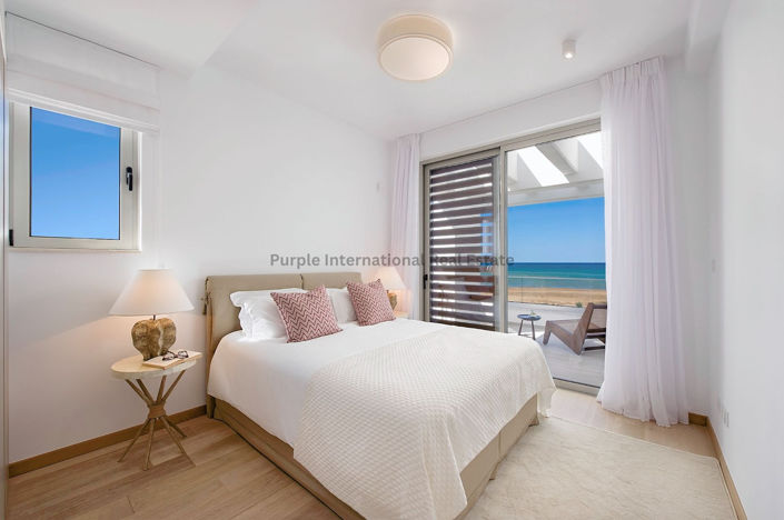 Image No.10-4 Bed Villa for sale