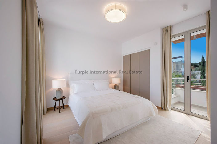 Image No.15-4 Bed Villa for sale