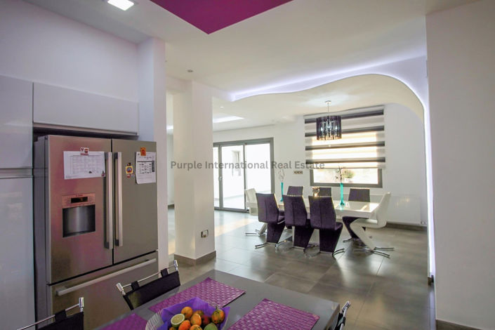 Image No.12-4 Bed Villa for sale