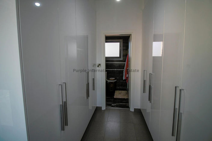 Image No.20-Villa de 4 chambres à vendre à Emba