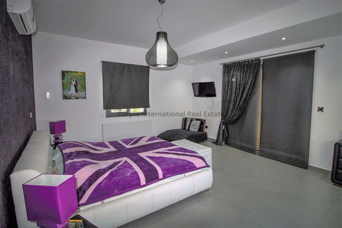 Image No.27-Villa de 4 chambres à vendre à Emba