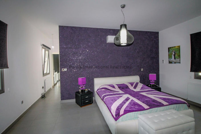 Image No.28-Villa de 4 chambres à vendre à Emba