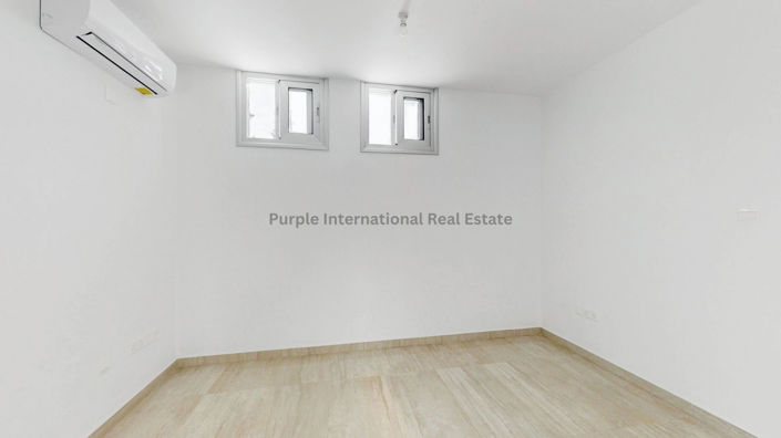 Image No.28-Villa de 5 chambres à vendre à Kissonerga