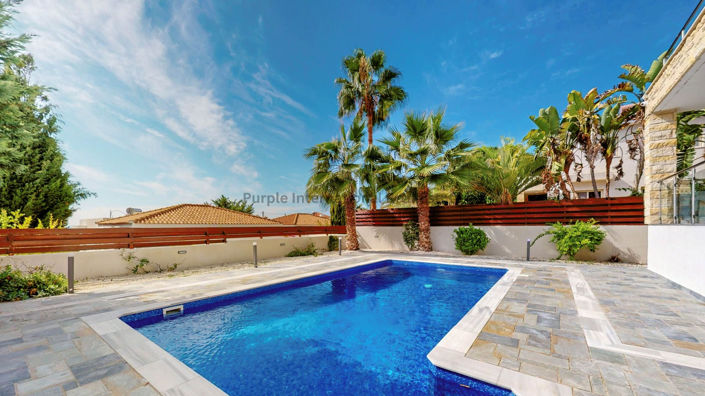 Image No.37-Villa de 5 chambres à vendre à Kissonerga