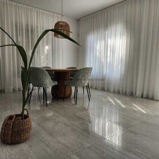 Image No.8-Villa de 5 chambres à vendre à Kissonerga