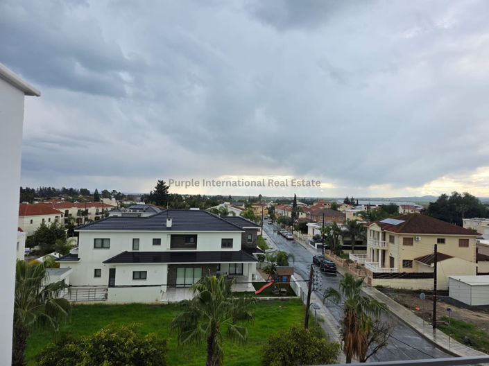 Image No.15-2 Bed Apartment for sale