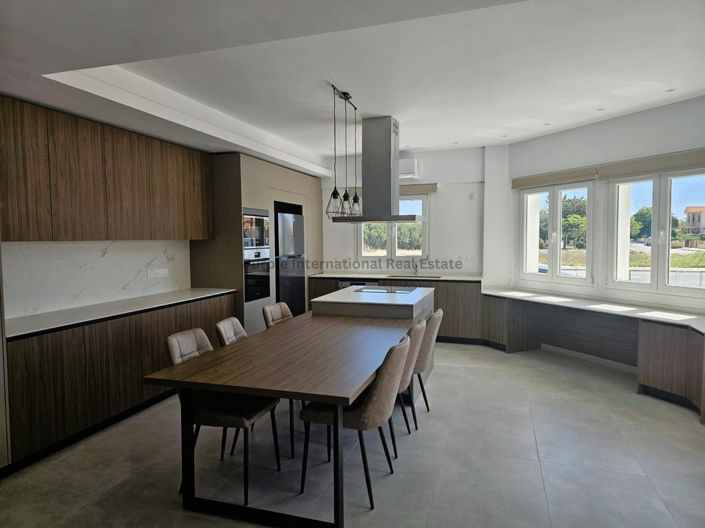 Image No.5-Bungalow de 3 chambres à vendre à Pervolia