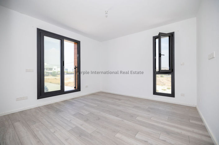 Image No.11-3 Bed Villa for sale