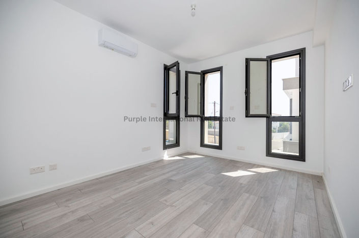 Image No.13-3 Bed Villa for sale