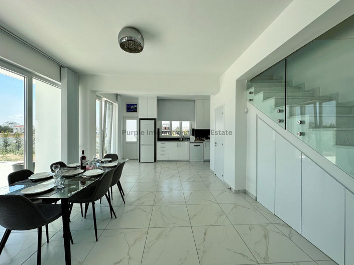 Image No.1-3 Bed Villa for sale