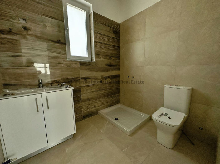 Image No.27-3 Bed Villa for sale