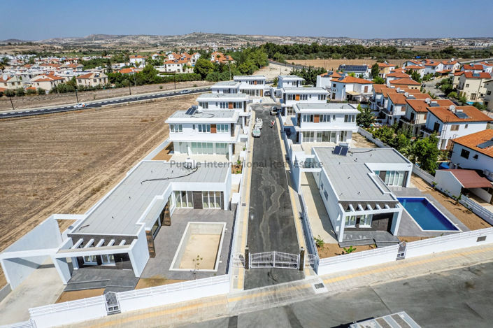 Image No.7-3 Bed Villa for sale