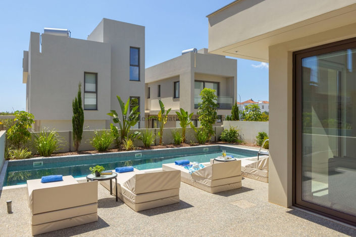 Image No.26-3 Bed Villa for sale