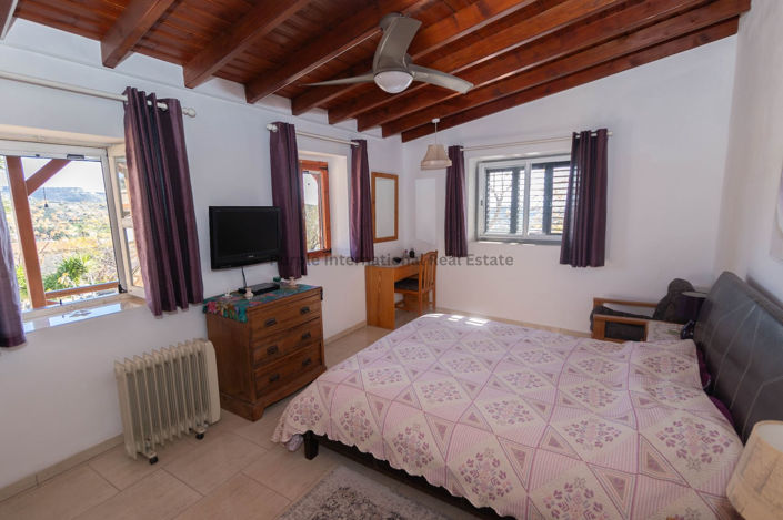 Image No.4-2 Bed House for sale