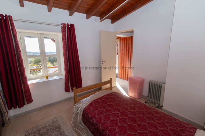 Image No.5-2 Bed House for sale