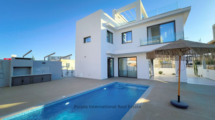 Image No.1-3 Bed Villa for sale
