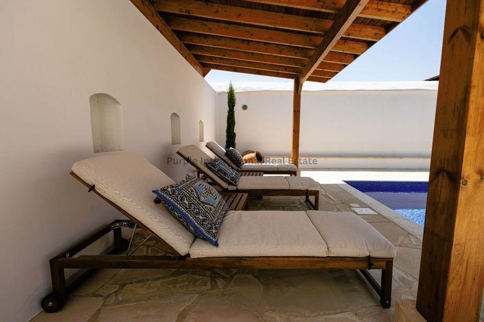 Image No.17-5 Bed House for sale