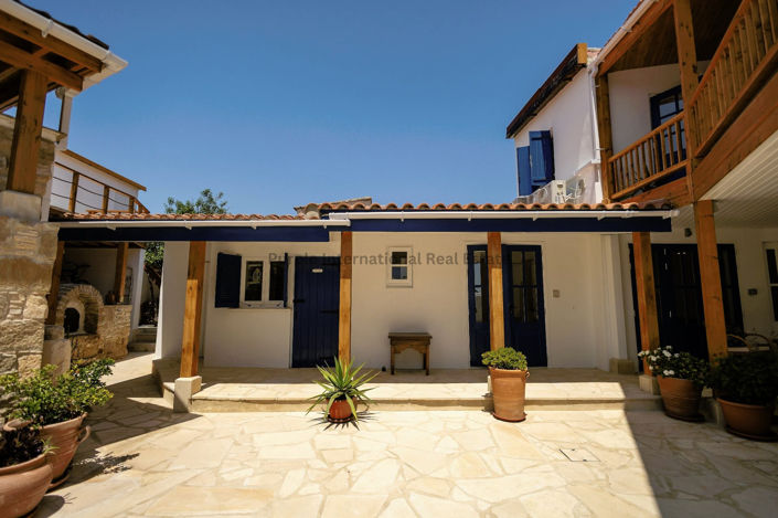 Image No.26-5 Bed House for sale