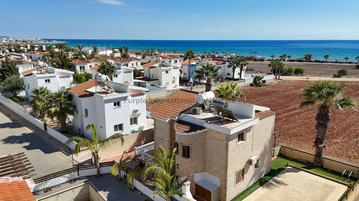 Image No.20-3 Bed Villa for sale