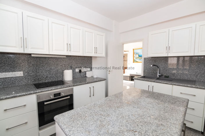 Image No.6-3 Bed Villa for sale