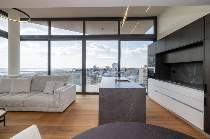 Image No.22-3 Bed Apartment for sale