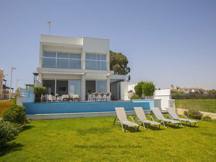Image No.1-Villa de 5 chambres à vendre à Ayia Triada